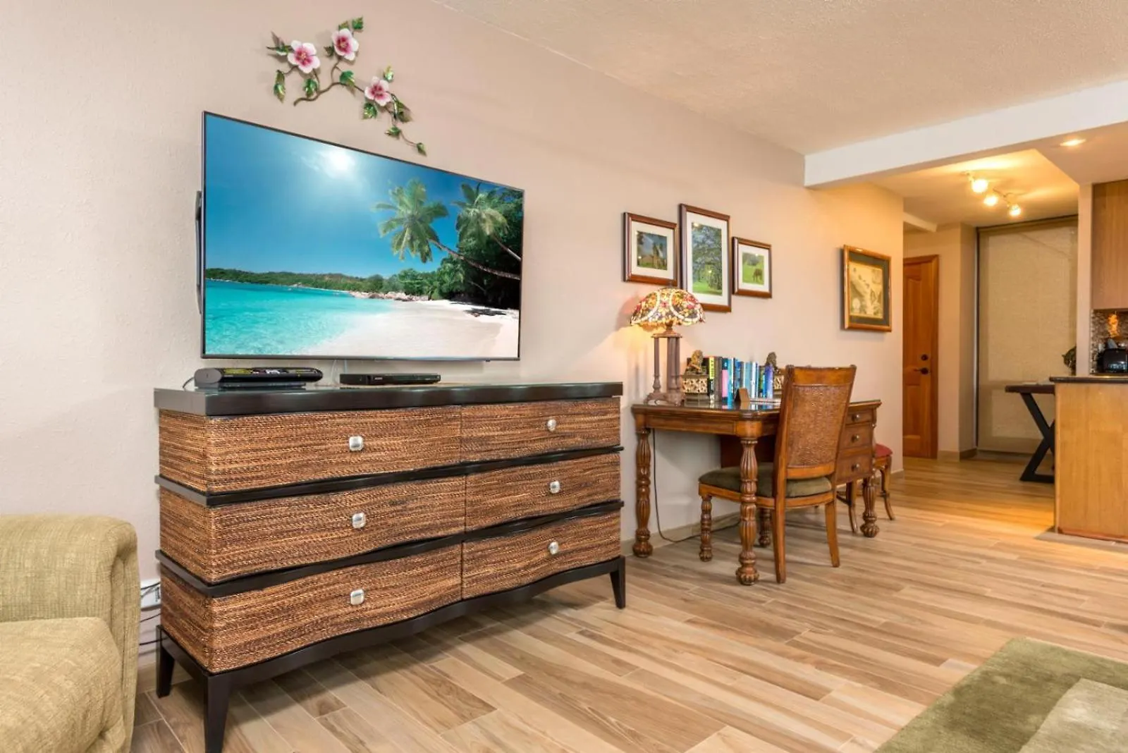 Апартаменты Kbm Resorts Free Car Mahana Oceanfront Stunning 2-Bedroom Condo Mah-419