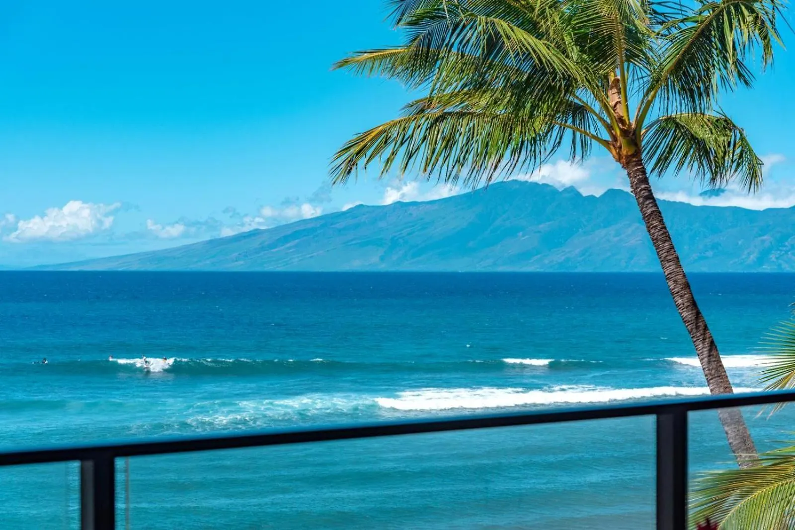 Kbm Resorts: Oceanfront Mahana with Rental Car Kaanapali Apartment