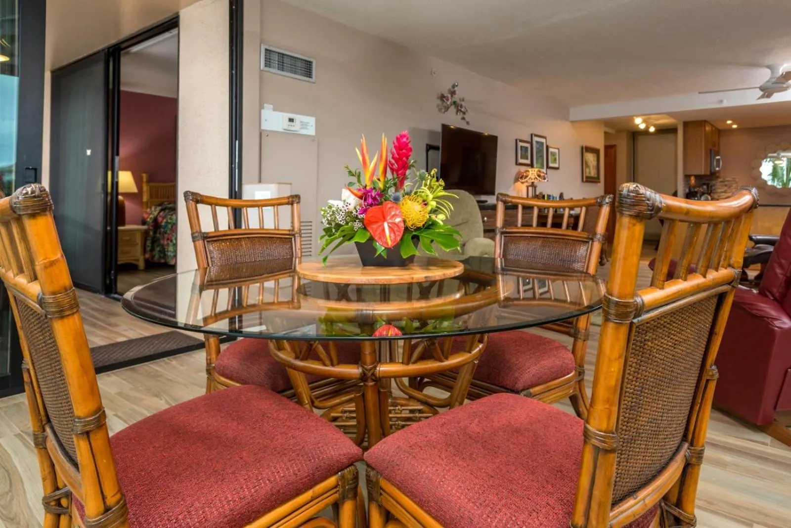 Kbm Resorts: Oceanfront Mahana with Rental Car Kaanapali