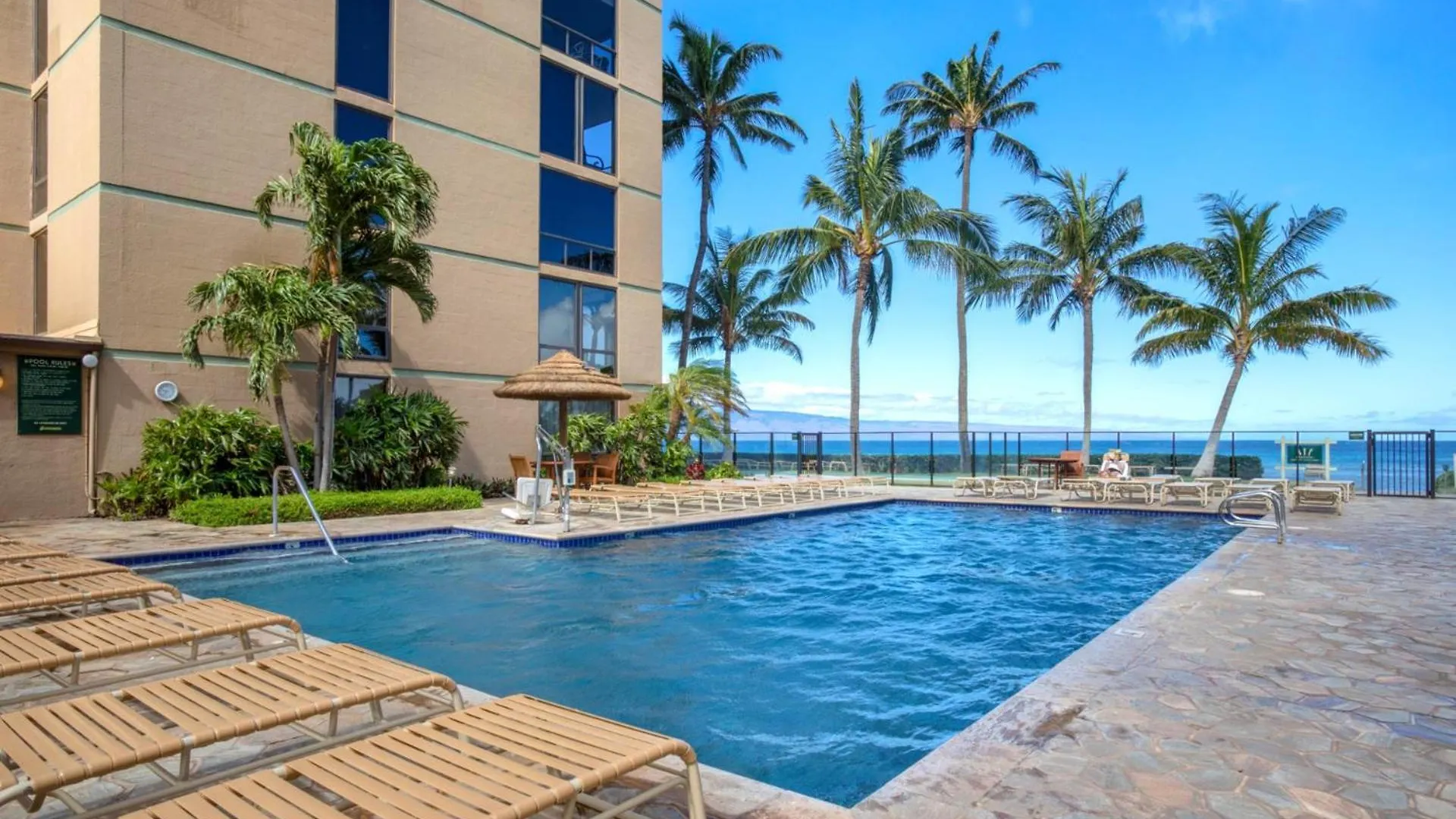 Kbm Resorts: Oceanfront Mahana with Rental Car Kaanapali 0*,  United States