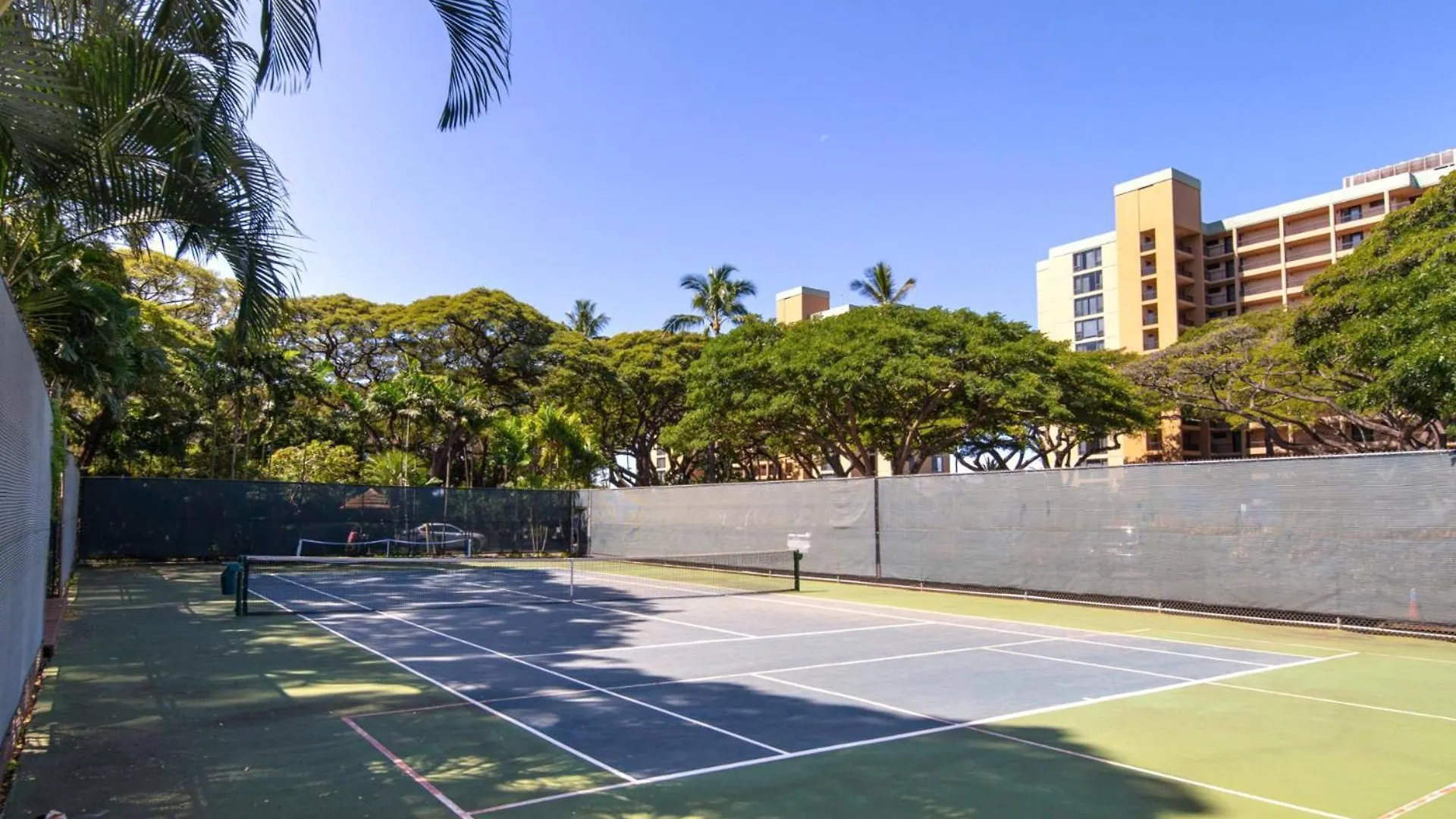 Apartment Kbm Resorts: Oceanfront Mahana with Rental Car Kaanapali