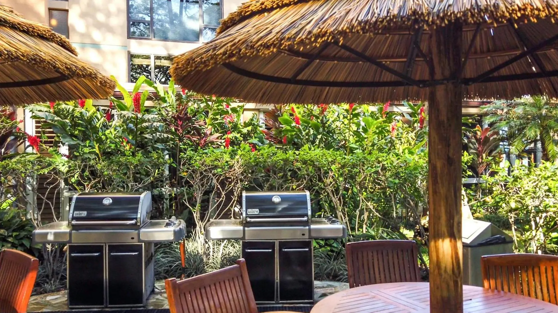 Kbm Resorts: Oceanfront Mahana with Rental Car Kaanapali United States